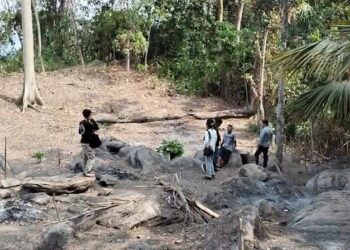 Galian Misterius Muncul Di Batu Ngampar Cikakak Warga Duga Untuk Cari Harta Karun