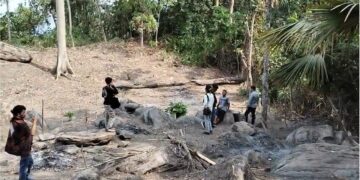 Galian Misterius Muncul Di Batu Ngampar Cikakak Warga Duga Untuk Cari Harta Karun