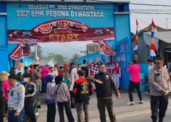 Yayasan Pesona Dywantara Buka Gerbang, Ratusan Tim Lomba Gerak Jalan Bersemangat Meriahkan HUT KE-81 RI