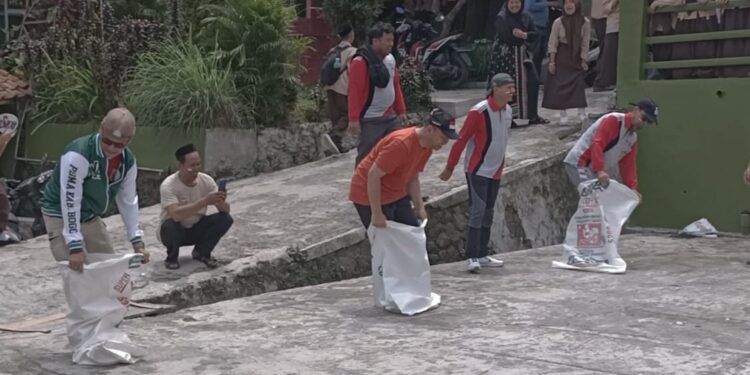 Unik dan Meriah Di YAPIDA, Guru-Guru Ikut Lomba, Siswa Jadi Panitia Penyemangat