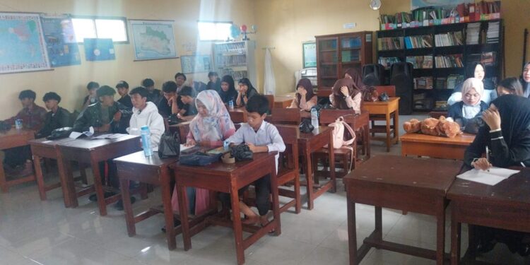 PKBM Mandiri Sukabumi Cetak 150 Lulusan Paket A, B, dan C Tahun Ajaran 2025/2026
