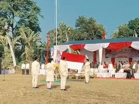 Merdeka Dari Desa! Ketua RT/RW Jadi Paskibra, Bendera 209 Meter Satukan Warga Cihideung Udik