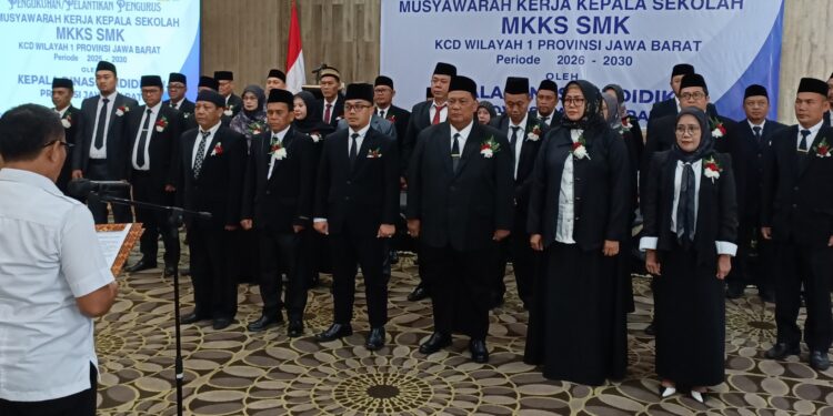 Kadisdik Jawa barat Kukuhkan dan Lantik Pengurus MKKS SMK KCD Wilayah 1 Periode 2026-2030