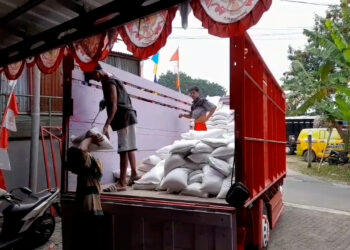 4.584 KPM Di Harjasari Terima Bantuan Beras