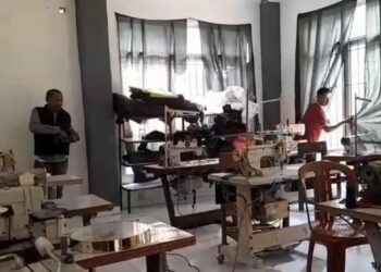 Pesanan Menurun, Usaha Konveksi Jaket Di Caringin Terpaksa Hentikan Produksi