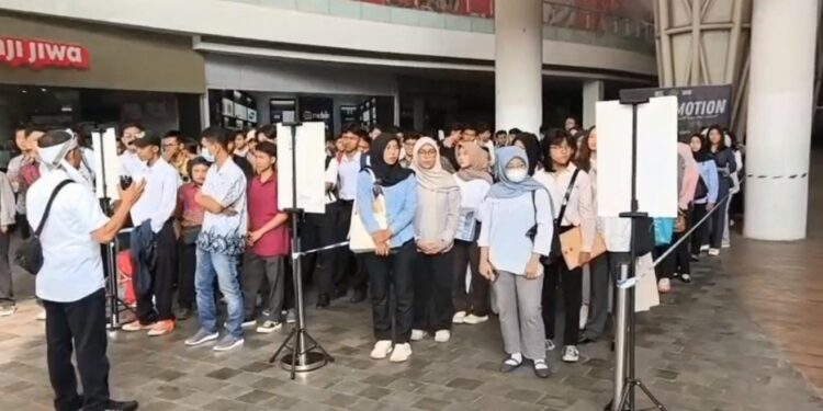 Ribuan Pencari Kerja Padati Job Fair Kabupaten Bogor, Pemkab Siapkan Career Center
