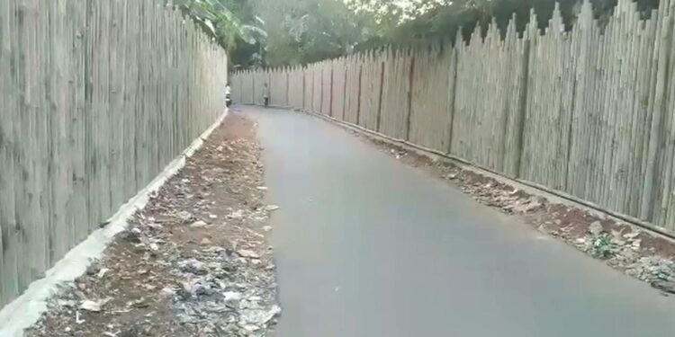 Pagar Bambu 700 Meter Hiasi Kampung Di Cileungsi