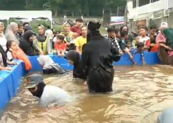 Ngubek Ikan, Tradisi Rebo Wekasan Warga Tugu Selatan