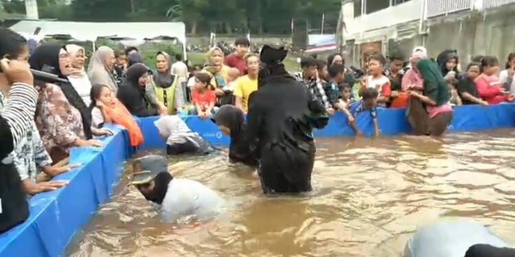 Ngubek Ikan, Tradisi Rebo Wekasan Warga Tugu Selatan