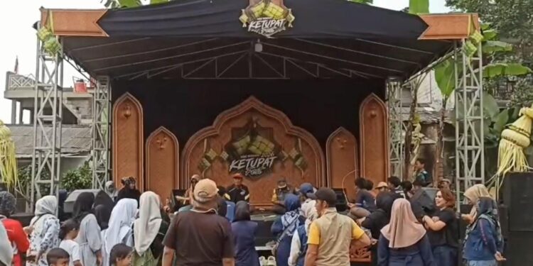 Festival Ketupat Hidupkan Kembali Tradisi Rebo Wekasan Di Tugu Selatan