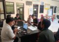 Disdukcapil Gelar Layanan Rekam IKD, Ratusan Warga Neglasari Antusias