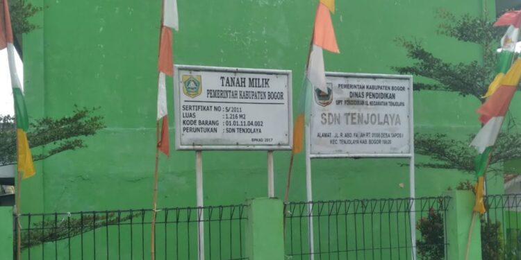 Kepala SDN TENJOLAYA Diduga Melanggar Standar Kuota Siswa