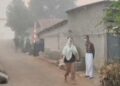 Asap Tebal Menggelapkan Langit, Warga Galuga Terjebak Penderitaan, Mata Perih dan Dada Sesak Nafas