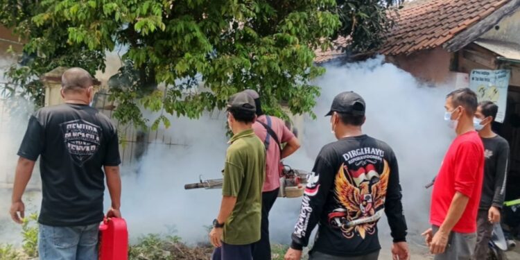 Pemdes Cibeber 1 Gelar Pengasapan Fogging Bersama, Cegah Dini Penyakit DBD