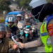 Satlantas Polres Bogor Bagikan 1.000 Masker Di Puncak