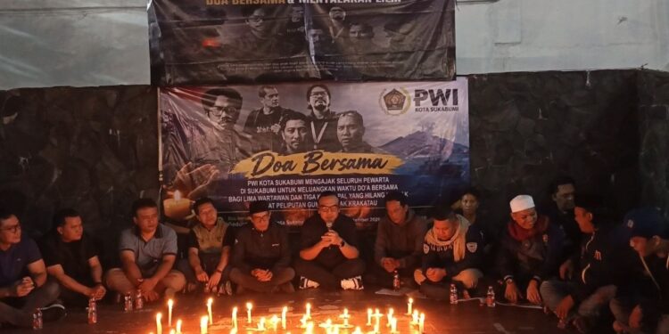 Jurnalis Sukabumi Gelar Doa Bersama Untuk 5 Wartawan Yang Hilang Saat Liput Erupsi Anak Krakatau