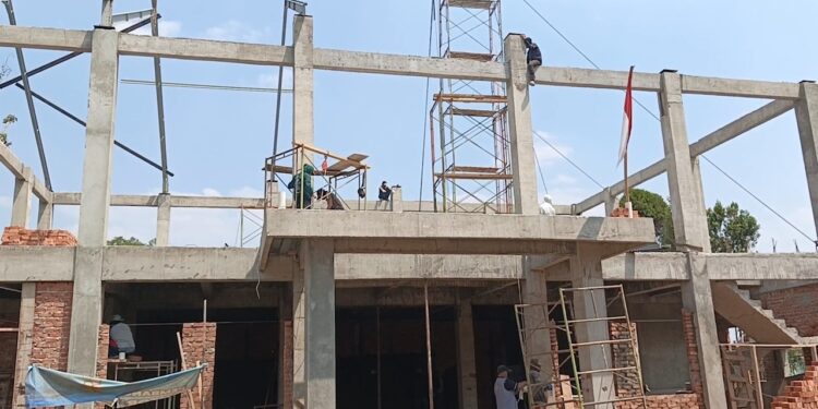 Pembangunan Gedung Kecamatan Gunung Puyuh Sukabumi Capai 45 Persen, Target Rampung November