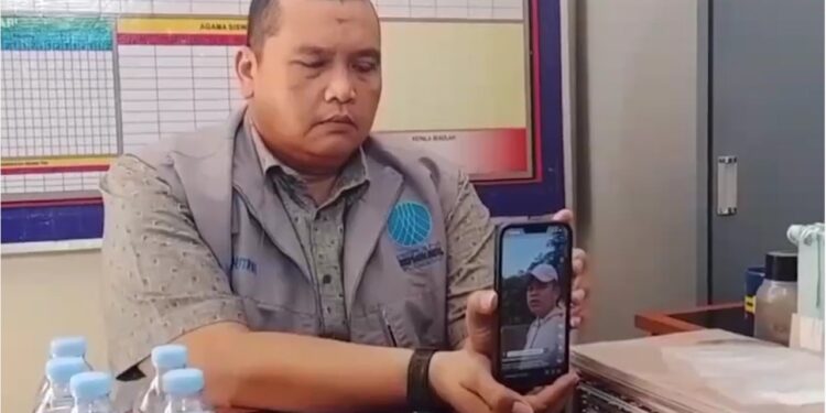 Ngaku Wartawan Pria Di Sukabumi Diduga Peras Sekolah Dan Intimidasi Guru