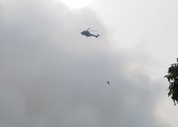Koordinasi Pemkab Bogor, Enam Sorti Water Bombing Dikerahkan Atasi Kebakaran Galuga