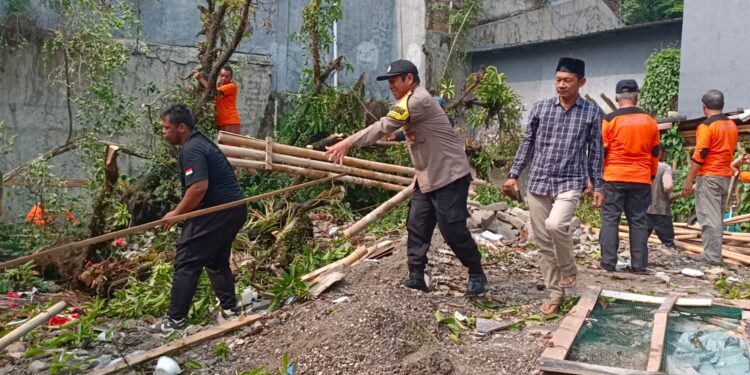 Desa Babakan: Bangun Kantor Desa, Dayeuh Pajajaran Di RW 04, Dukungan Penuh Demi Pelayanan Prima