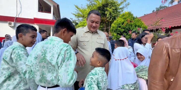 Menko PMK Tinjau Sekolah dan Program MBG di Kabupaten Bogor, Rudy Susmanto Perkuat Sinergi Pendidikan