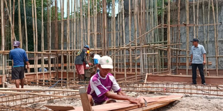 Kades Babakan Tinjau langsung, Pembangunan Kantor Desa Ditargetkan Selesai 100 Hari Kerja