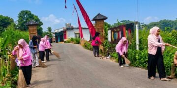 Kompak Bersama Wujudkan Cihideung Udik HADE Berkualitas, Kaum Ibu Bergerak Terdepan