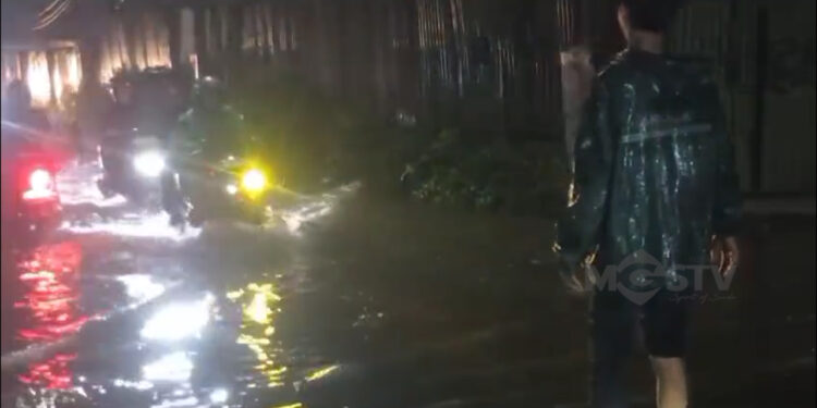 Banjir Berulang Rendam Jalan Sogiri, Akses Warga Tanah Baru Terputus