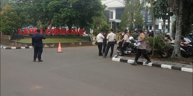 Komisi XIII DPR RI Sidak Lapas Cibinong, Temukan Fasilitas Mewah Dan Minuman Keras
