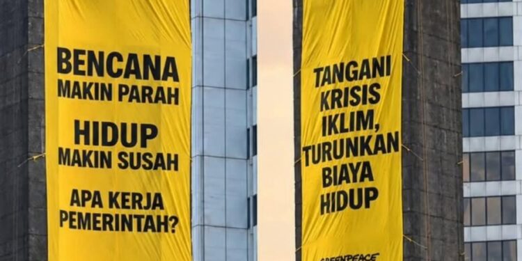 Enam Aktivis Greenpeace Dibebaskan, Disebut Perjuangan Belum Selesai !