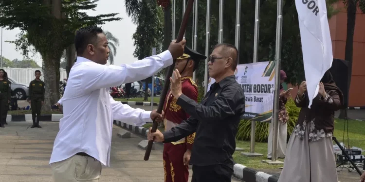 Dispora Kabupaten Bogor Lepas Kontingen FORBASI ke Kejurda Jawa Barat